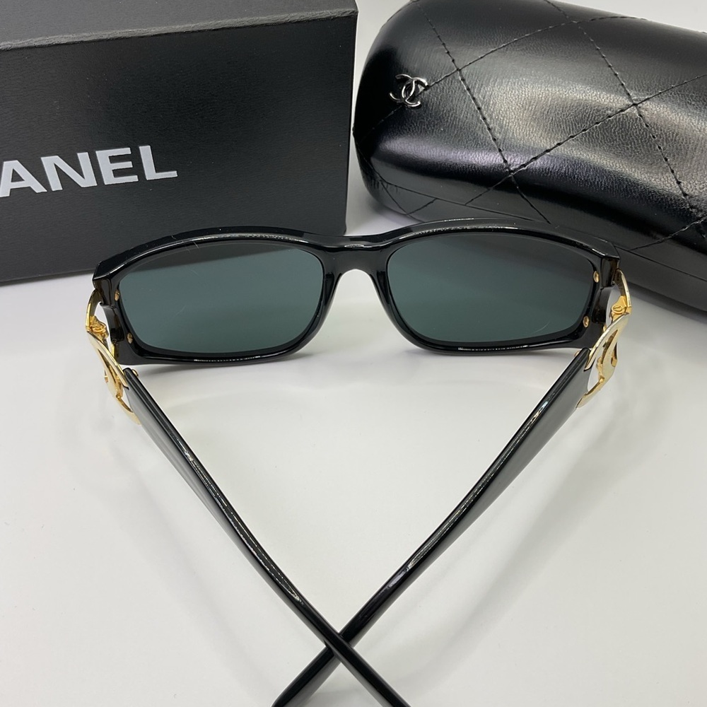 CHANEL Black and Gold Classic Sunglasses - Picture 9 of 14